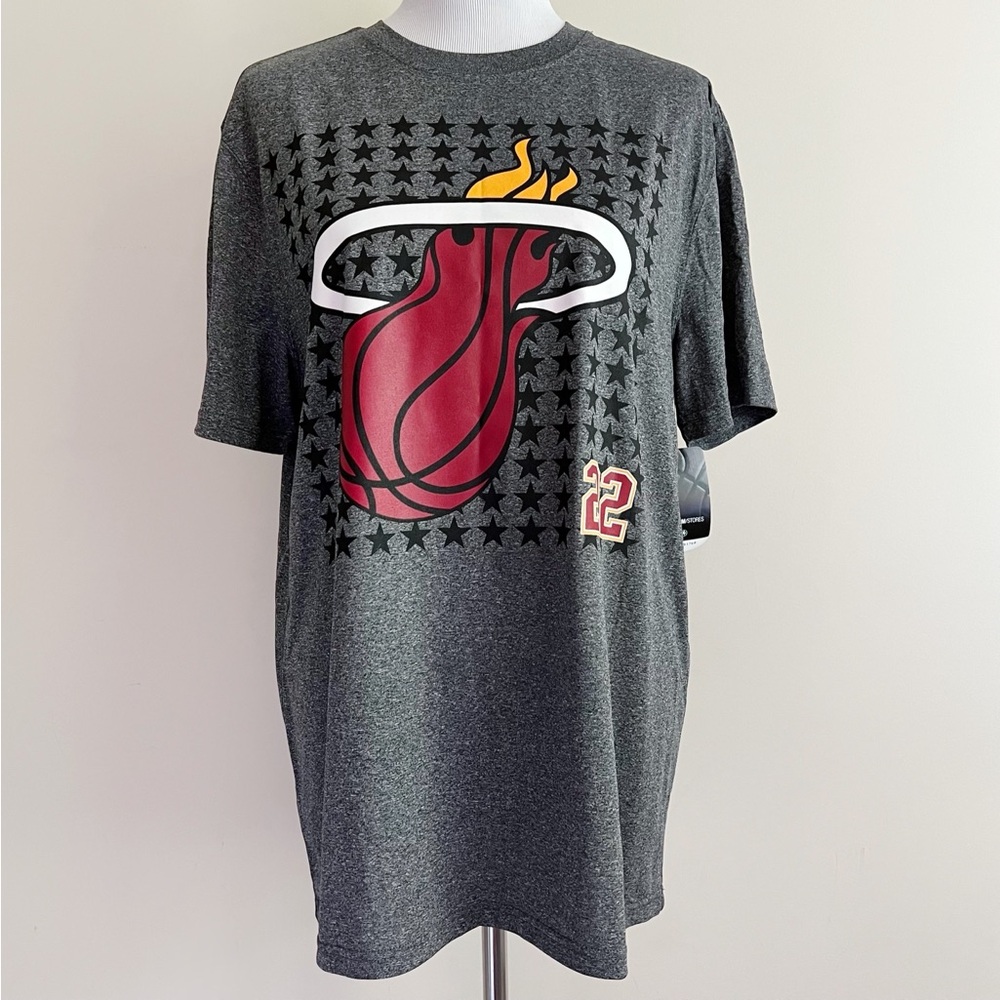 Miami Heat T-Shirt Mens Size Large Jimmy Butler Shirt NBA Fan Gear Gift Gray